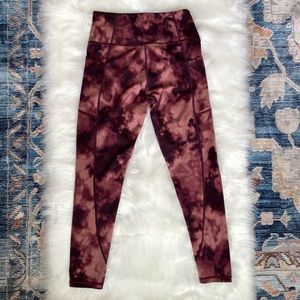 VICTORIA’S SECRET Size 8 High Waisted 7/8L Leggings with Pockets Maroon Tie-Dye